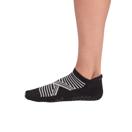 Savvy Grip Socks | Socks > Grip | Tavi – Tavi Active
