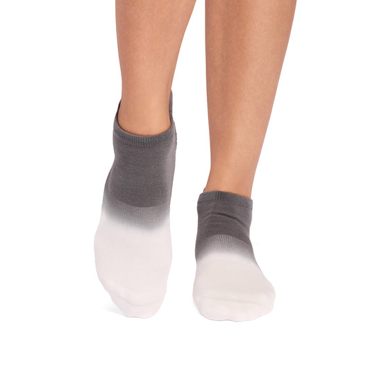 Savvy Grip Socks | Socks > Grip | Tavi – Tavi Active