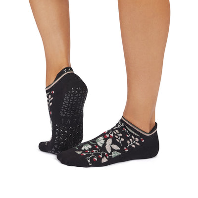 Savvy Grip Socks | Socks > Grip | Tavi – Tavi Active