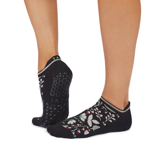 Savvy Grip Socks | Socks > Grip | Tavi – Tavi Active