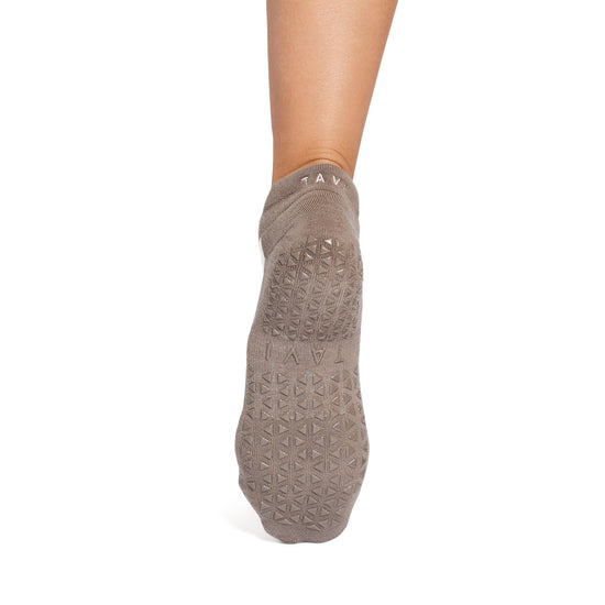 Savvy Grip Socks | Socks > Grip | Tavi – Tavi Active