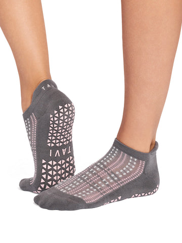 Savvy Grip Socks | Socks > Grip | Tavi – Tavi Active