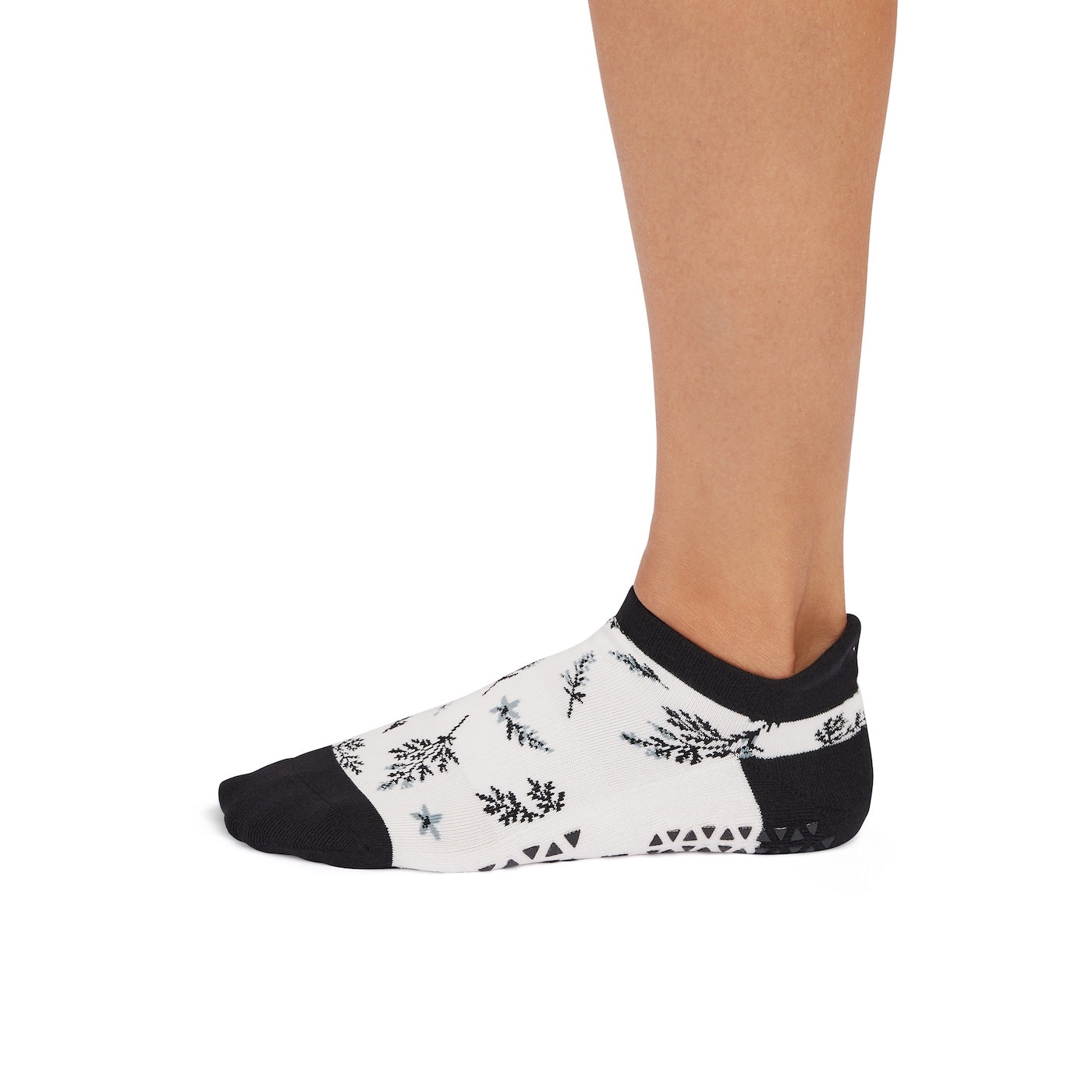 Savvy Grip Socks | Socks > Grip | Tavi – Tavi Active