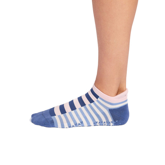 Savvy Grip Socks | Socks > Grip | Tavi – Tavi Active