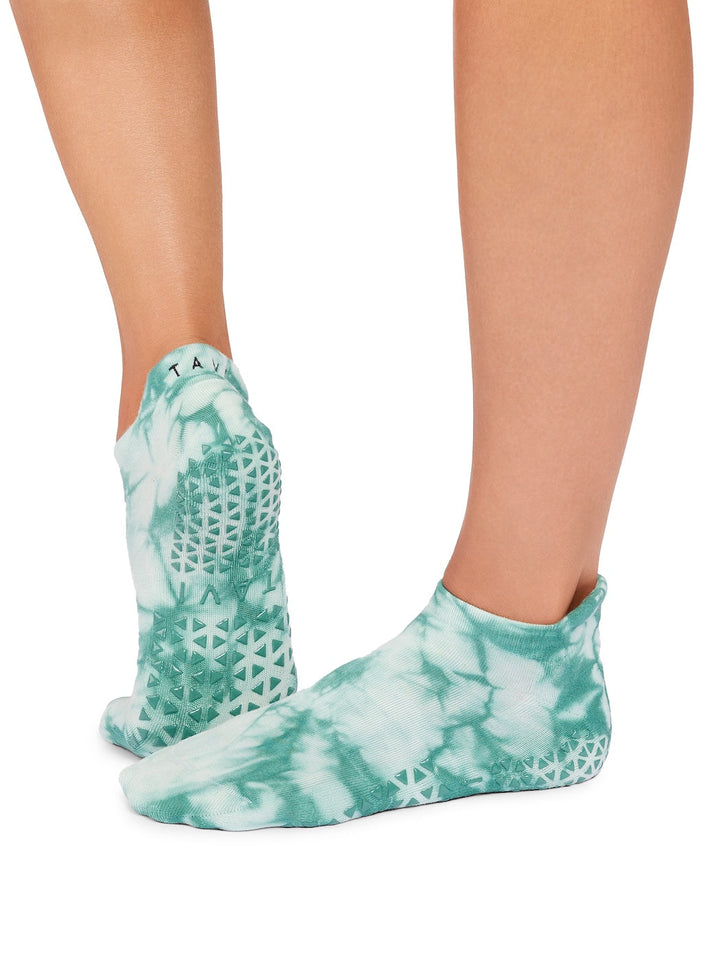 Savvy Grip Socks | Socks > Grip | Tavi – Tavi Active