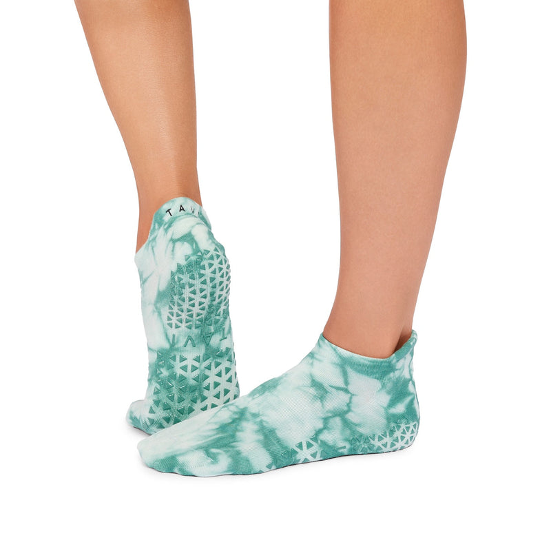 Savvy Grip Socks | Socks > Grip | Tavi – Tavi Active
