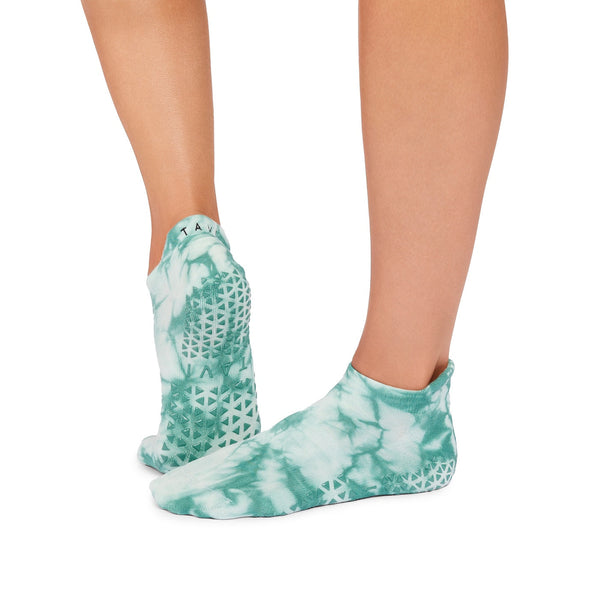 Savvy Grip Socks | Socks > Grip | Tavi – Tavi Active
