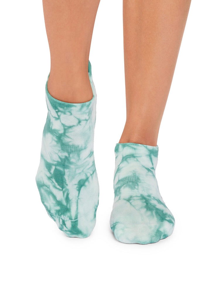 Savvy Grip Socks | Socks > Grip | Tavi – Tavi Active