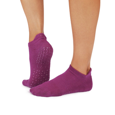 Savvy Grip Socks | Socks > Grip | Tavi – Tavi Active