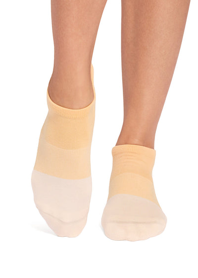 Savvy Grip Socks | Socks > Grip | Tavi – Tavi Active