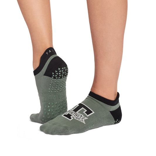 Savvy Grip Socks | Socks > Grip | Tavi – Tavi Active