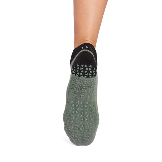 Savvy Grip Socks | Socks > Grip | Tavi – Tavi Active