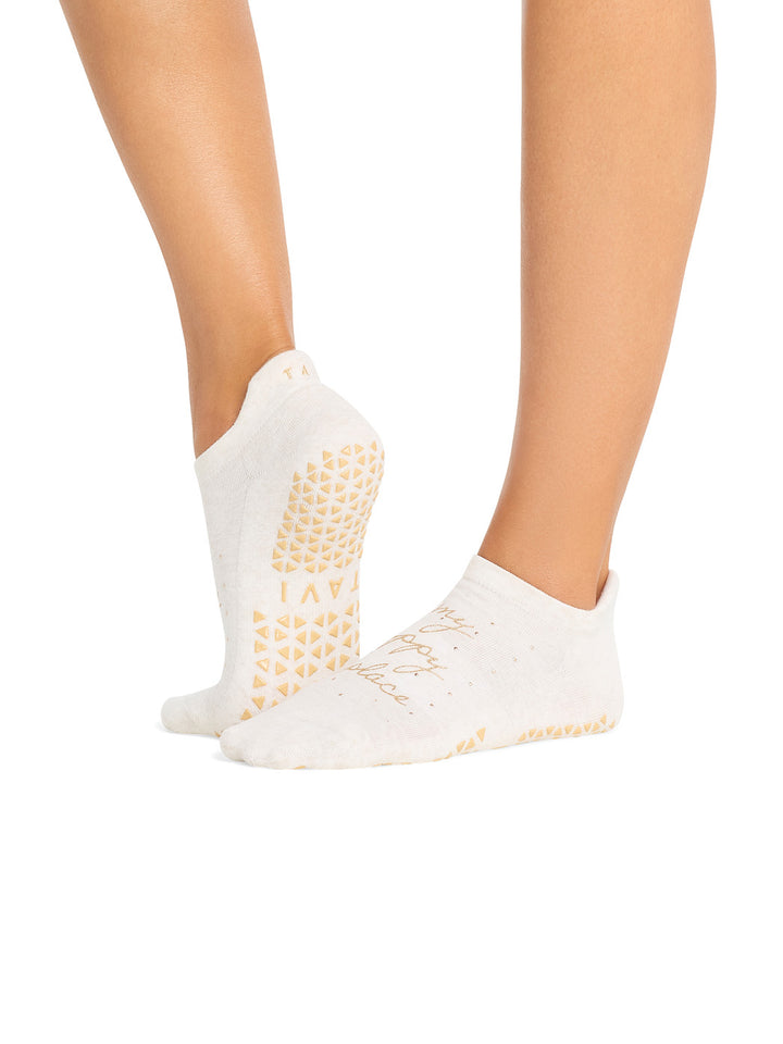 Savvy Grip Socks | Socks > Grip | Tavi – Tavi Active