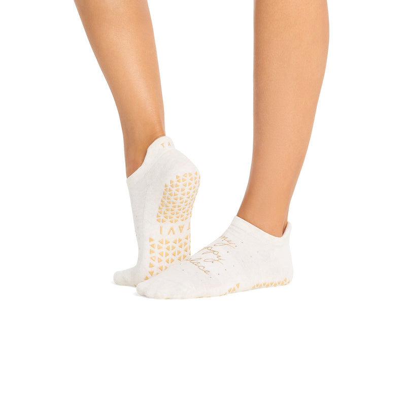 Savvy Grip Socks | Socks > Grip | Tavi – Tavi Active