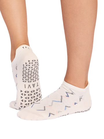 Savvy Grip Socks | Socks > Grip | Tavi – Tavi Active