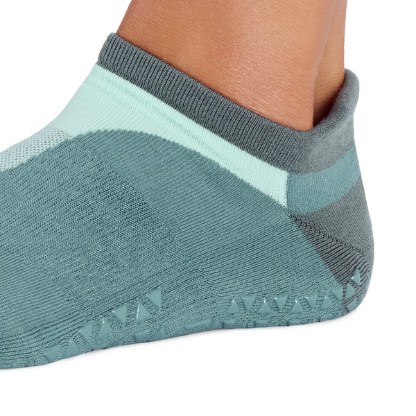 Savvy Grip Socks | Socks > Grip | Tavi – Tavi Active