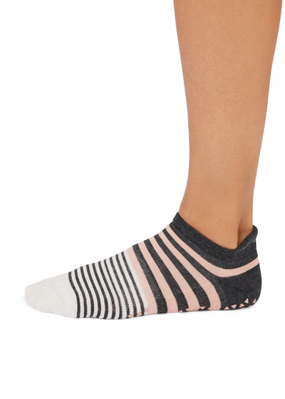 Savvy Grip Socks | Socks > Grip | Tavi – Tavi Active