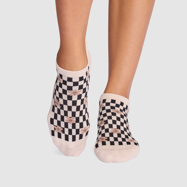 Savvy Grip Socks | Socks > Grip | Tavi – Tavi Active
