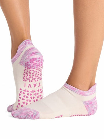 Savvy Grip Socks | Grip Socks | Tavi – Tavi Active