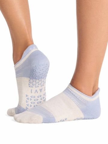 Savvy Grip Socks | Socks > Grip | Tavi – Tavi Active