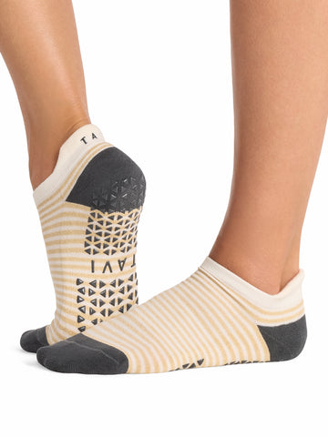 Savvy Grip Socks | Socks > Grip | Tavi – Tavi Active