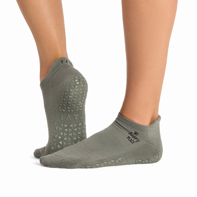 Savvy Grip Socks | Socks > Grip | Tavi – Tavi Active