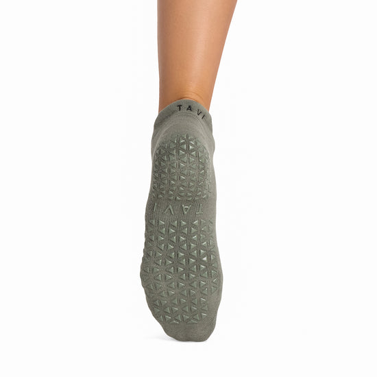 Savvy Grip Socks | Socks > Grip | Tavi – Tavi Active