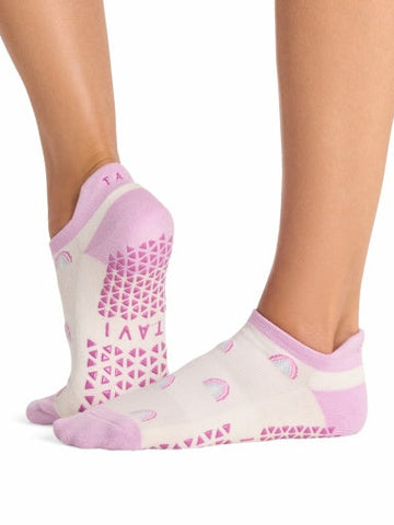 Savvy Grip Socks | Socks > Grip | Tavi – Tavi Active