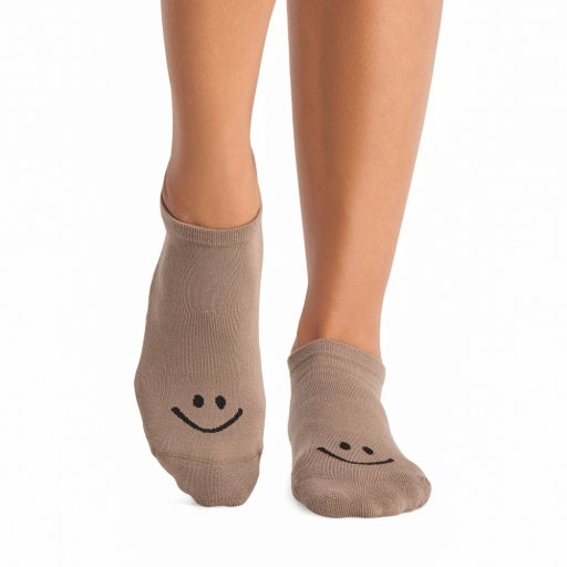 Savvy Grip Socks | Socks > Grip | Tavi – Tavi Active