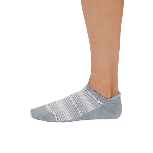 Savvy Grip Socks | Socks > Grip | Tavi – Tavi Active