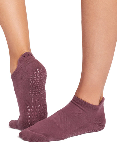 Savvy Grip Socks | Socks > Grip | Tavi – Tavi Active
