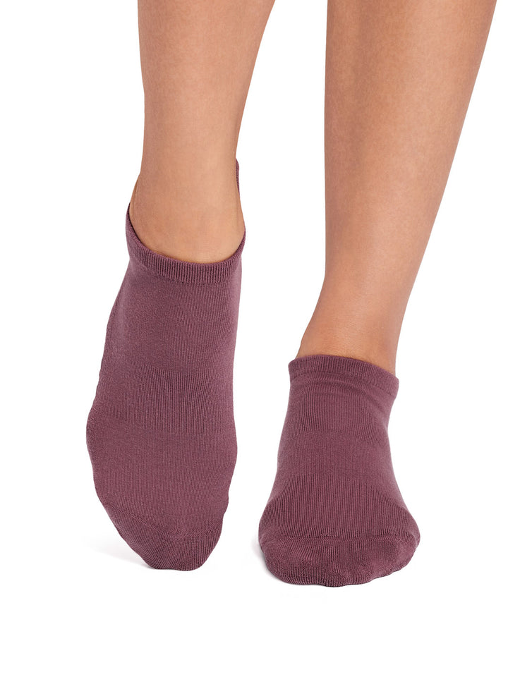 Savvy Grip Socks | Socks > Grip | Tavi – Tavi Active