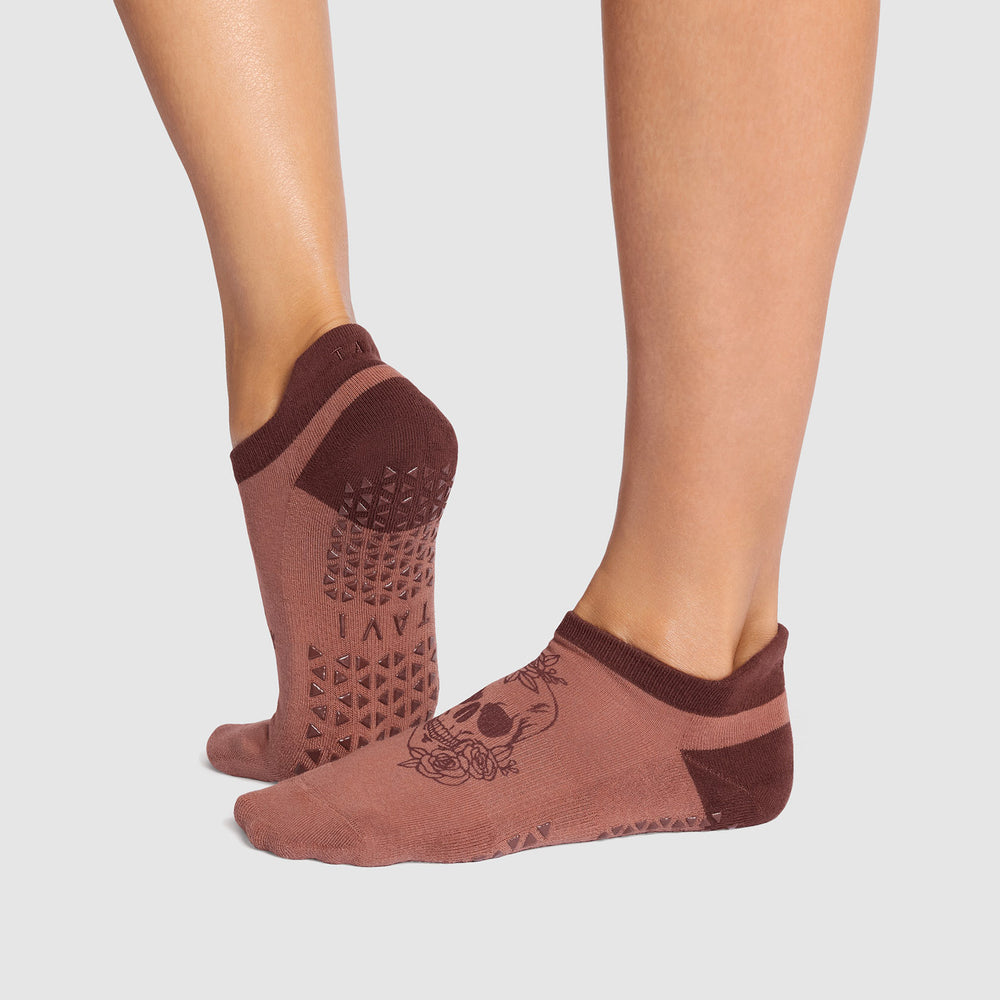 Savvy Grip Socks | Socks > Grip | Tavi – Tavi Active