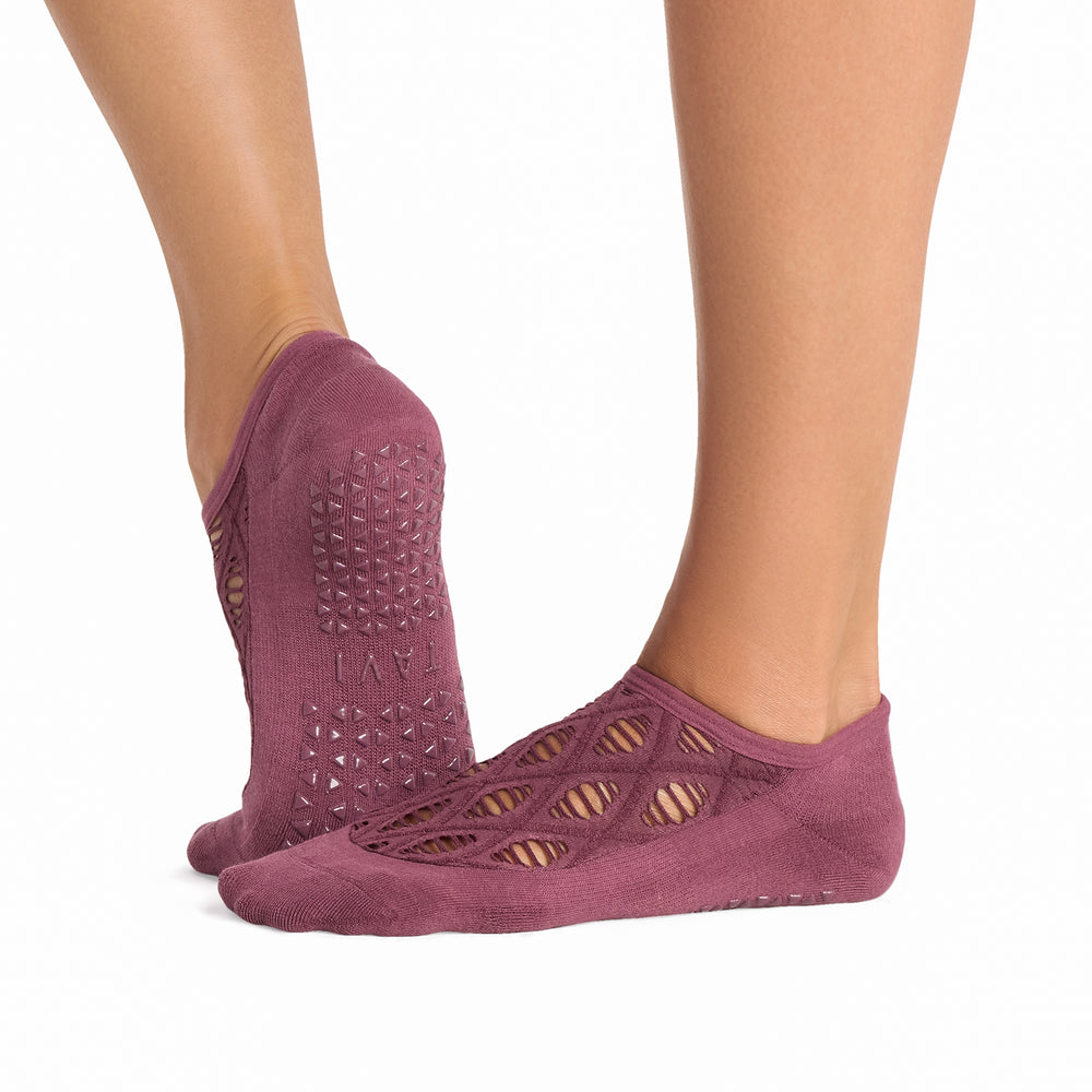 Maddie Grip Socks | Socks > Grip | Tavi – Tavi Active