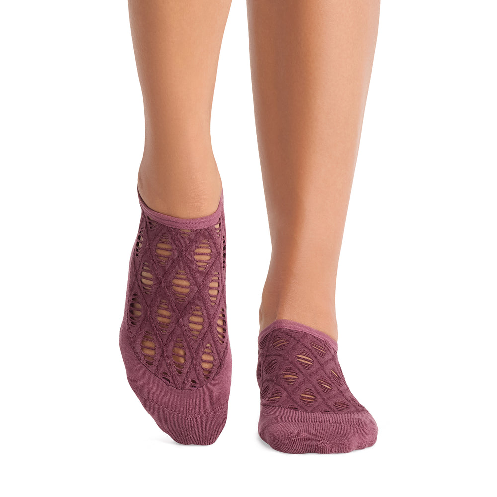 Maddie Grip Socks | Socks > Grip | Tavi – Tavi Active