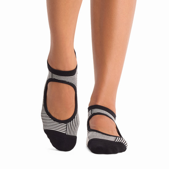 Emma Grip Socks | Socks > Grip | Tavi – Tavi Active