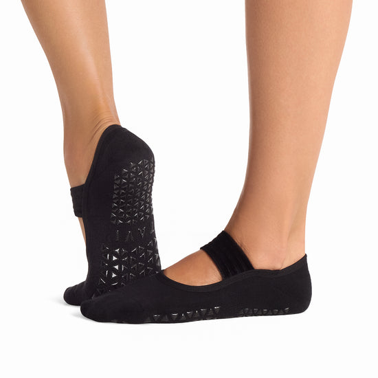 Lola Grip Socks | Socks > Grip | Tavi – Tavi Active