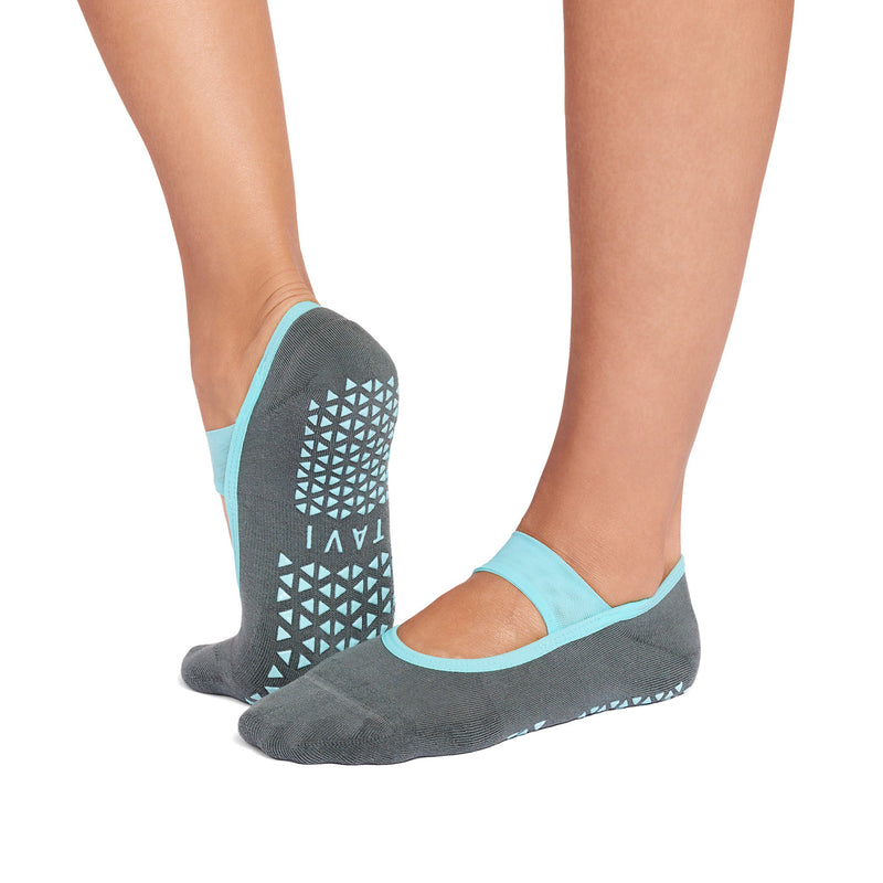 Lola Grip Socks | Socks > Grip | Tavi – Tavi Active