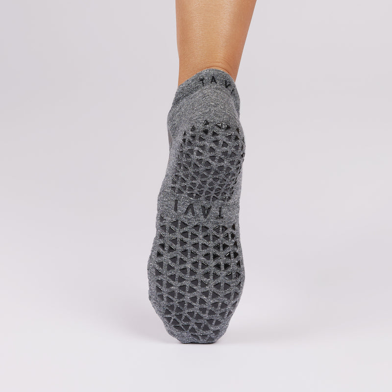 Savvy Breeze Grip Socks | Socks > Grip | Tavi – Tavi Active