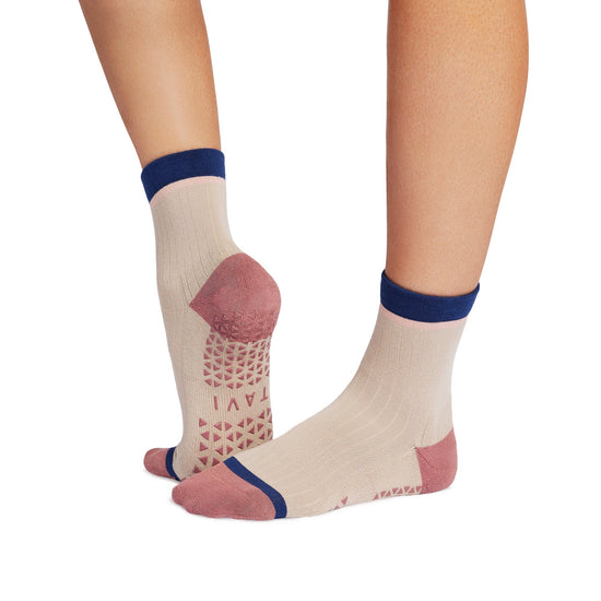 Aria Grip Socks | Socks > Grip | Tavi – Tavi Active