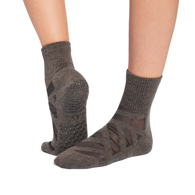 Aria Grip Socks | Socks > Grip | Tavi – Tavi Active
