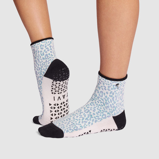 Aria Grip Socks | Socks > Grip | Tavi – Tavi Active