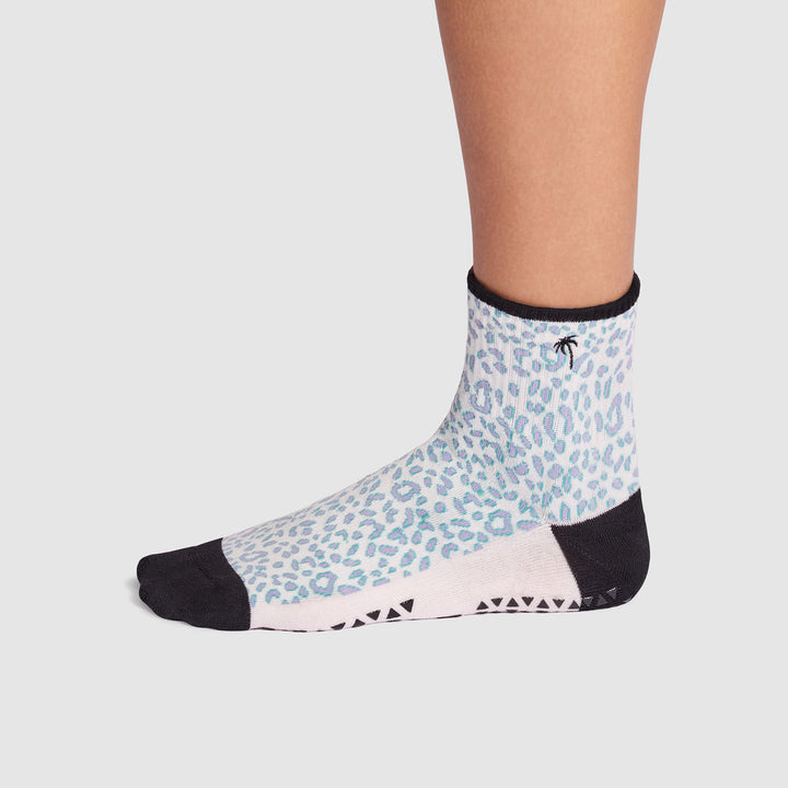 Aria Grip Socks | Socks > Grip | Tavi – ToeSox | Tavi | Vooray