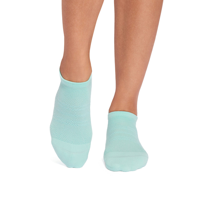 Savvy Tec Grip Socks | Socks > Grip | Tavi – Tavi Active