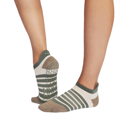 Savvy Grip Socks | Socks > Grip | Tavi – Tavi Active