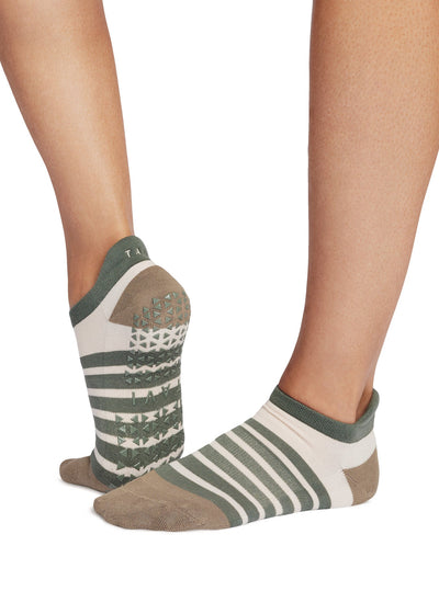 Savvy Grip Socks | Socks > Grip | Tavi – Tavi Active