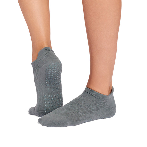 Savvy Tec Grip Socks | Socks > Grip | Tavi – Tavi Active