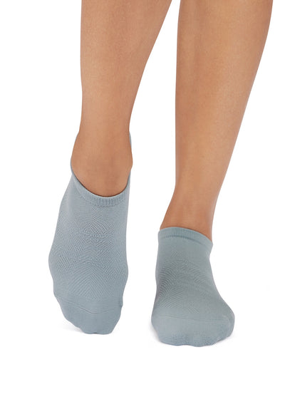 Savvy Tec Grip Socks | Socks > Grip | Tavi – Tavi Active