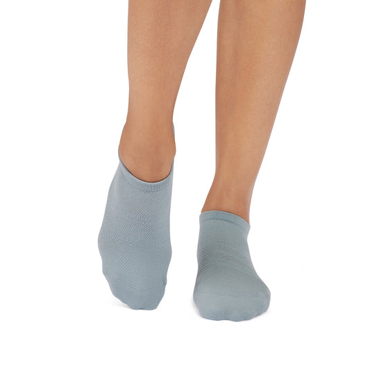 Savvy Tec Grip Socks | Socks > Grip | Tavi – Tavi Active
