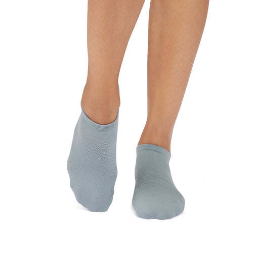 Savvy Tec Grip Socks | Socks > Grip | Tavi – Tavi Active